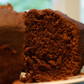 Bolo de chocolate simples