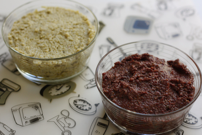 Tapenade de azeitonas pretas e figo seco e de azeitonas verdes e alcachofra