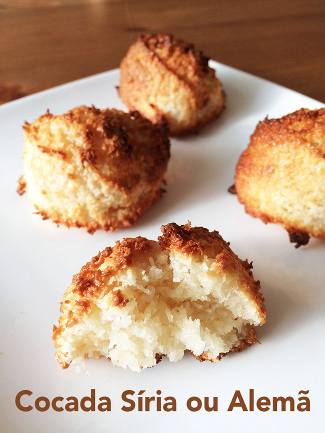 Deliciosa receita de cocada síria ou cocada alemã. Super prática de preparar. Pode congelar. Excelente opção para usar claras que sobram de outras receitas.