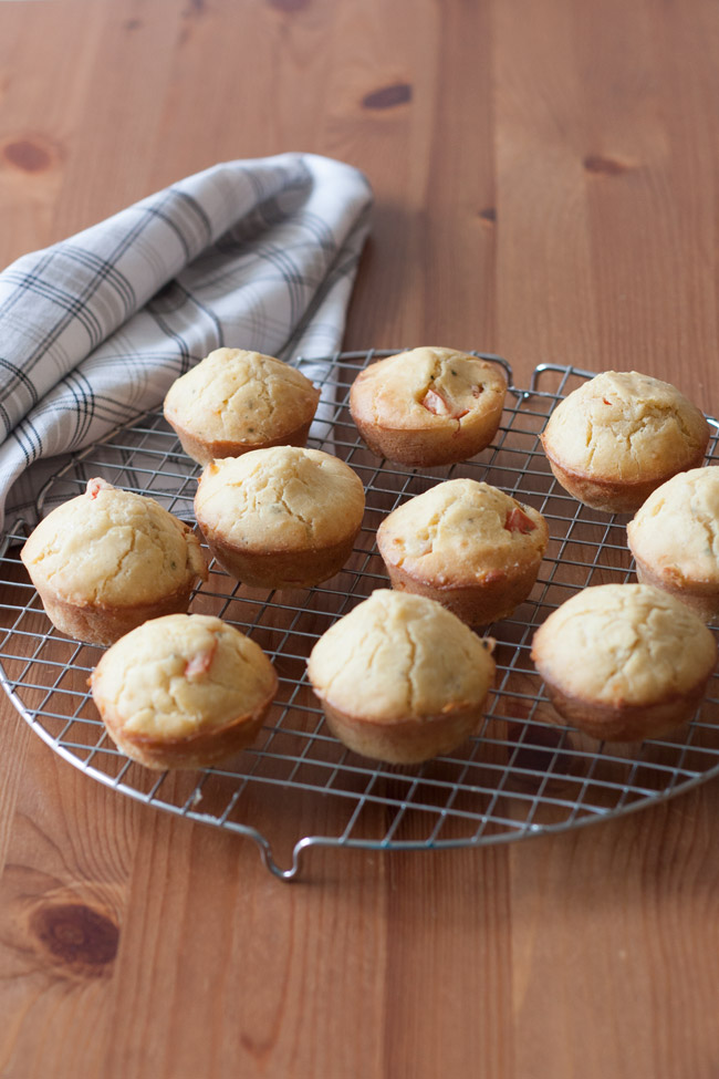 Delicioso muffin salgado fácil e rápido de preparar e super versátil. Perfeito para um lanche ou refeição leve.